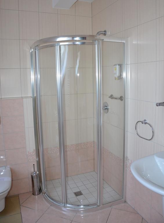 Hotel Nowodworski Legnica Oda fotoğraf