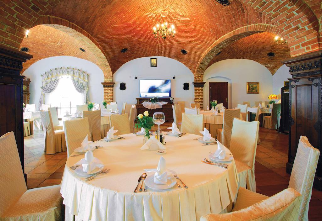 Hotel Nowodworski Legnica Dış mekan fotoğraf