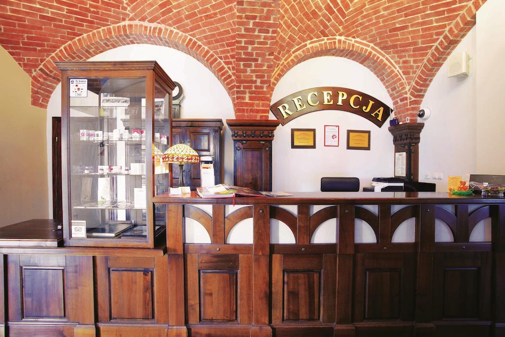 Hotel Nowodworski Legnica Dış mekan fotoğraf