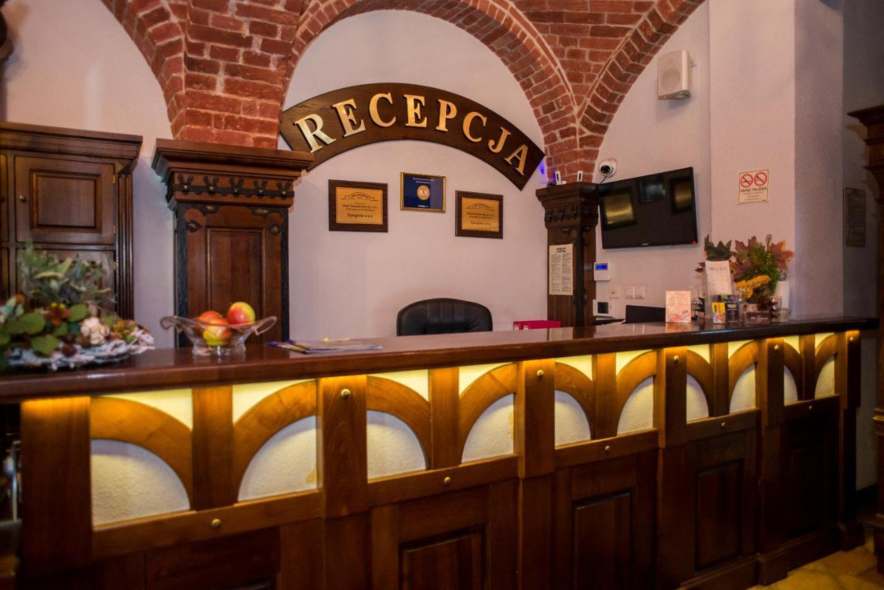 Hotel Nowodworski Legnica Dış mekan fotoğraf