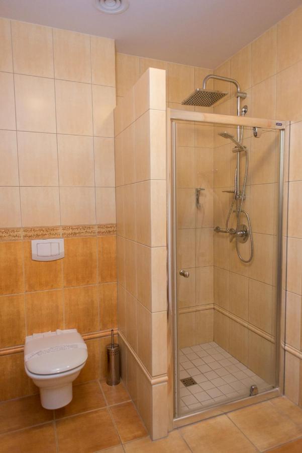 Hotel Nowodworski Legnica Dış mekan fotoğraf
